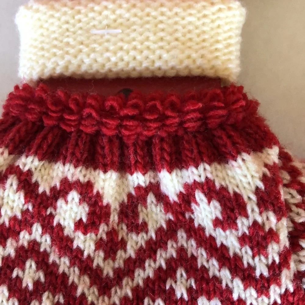 🌵3/$15 World Market Wine Olive Oil Bottle red ivory winter Hat & sweater